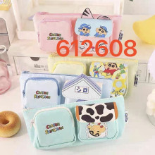 蠟筆小新多口袋筆袋